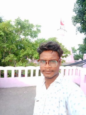 गाय से टकराकर दो युवकों की दर्दनाक मौत