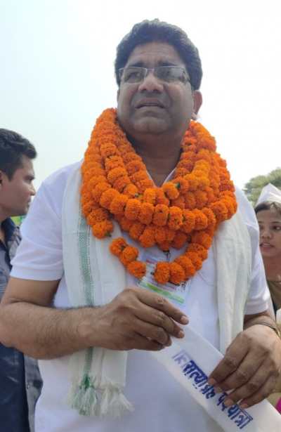 सरकार का फैसला लोकतंत्र के विपरीत - केशव चंद्रा