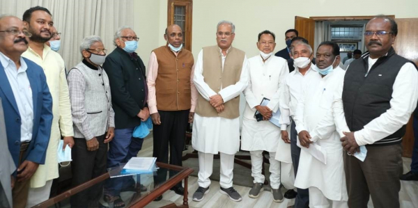 मुख्यमंत्री भूपेश बघेल ने कहा राज्य में आरक्षित वर्ग के संवैधानिक अधिकारों का नहीं होने दिया जाएगा हनन