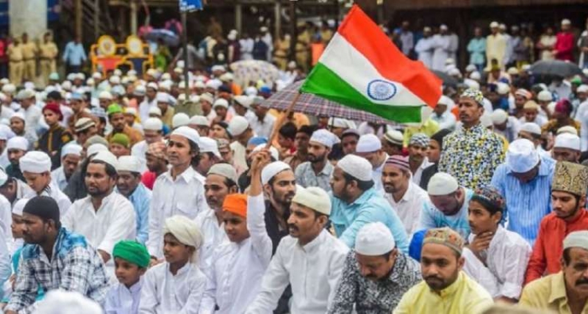 मुस्लिम सियासत की नई बिसात: कांग्रेस और AIMIM की सक्रियता से सपा को 'डर'
