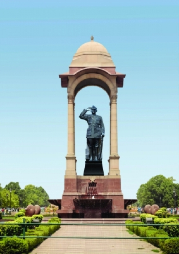 नेताजी की प्रतिमा को चट्टान जैसे व्यक्तित्व की तरह दर्शाया जाएगा: अद्वैत गणनायक